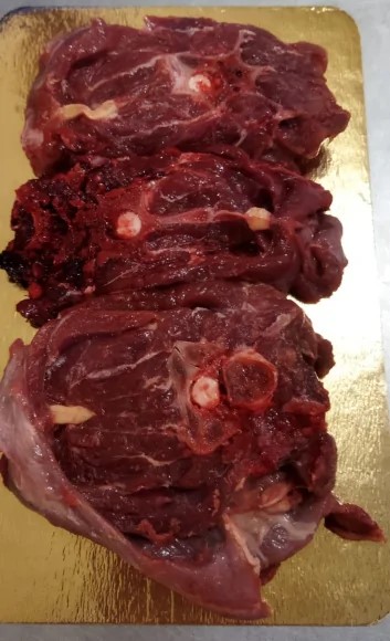 Фото Шея косули на кости